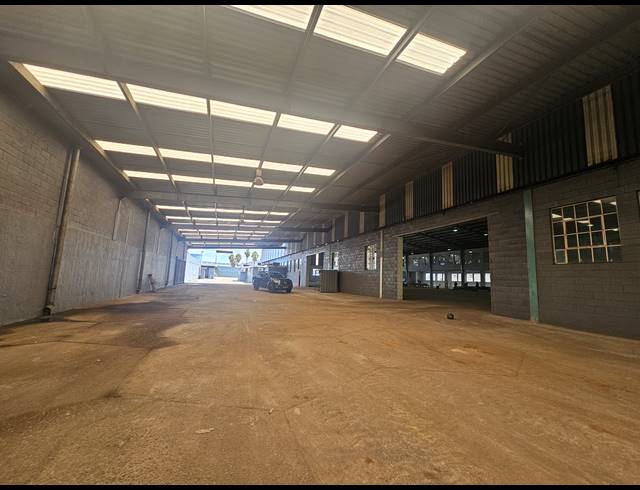 5,500M² WAREHOUSE TO LET IN ISANDO